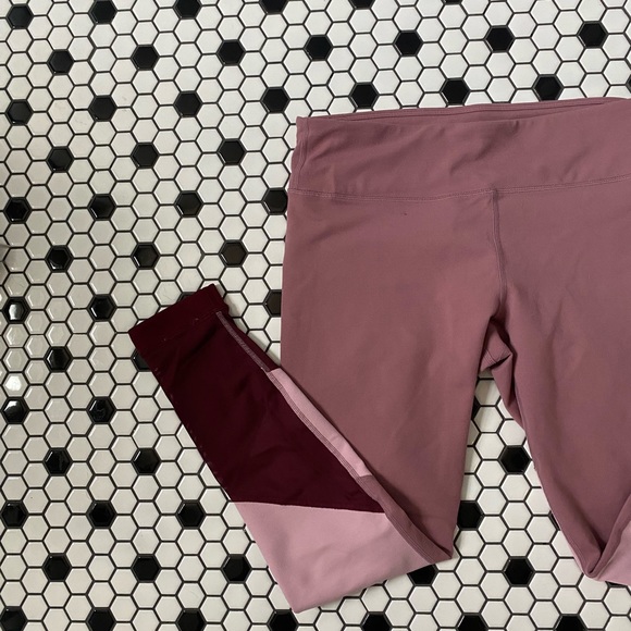 Fabletic mauve tri colored leggings - Picture 2 of 6
